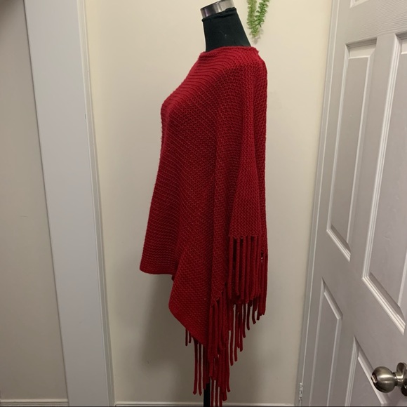Coco & Carmen Fringe  Red Knit Warm Poncho Size OS - Picture 4 of 10